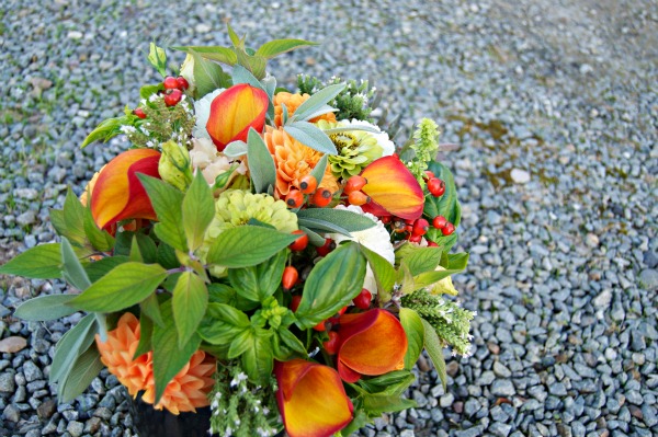 D Arnett Bouquet Gravel Side 600